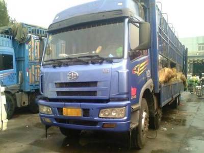 北鎮(zhèn)誠(chéng)信二手貨車 解放捍威J5 260馬力前四后八精品車源，錦州地區(qū)專業(yè)銷售